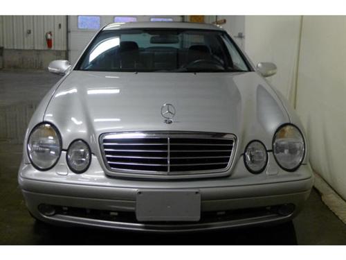 Mercedes-Benz CLK Class 2001 photo 2