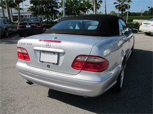 Mercedes-Benz CLK Class 2002 photo 1