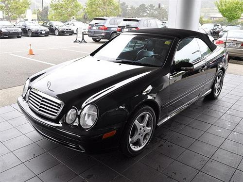 Mercedes-Benz CLK Class 2002 photo 3