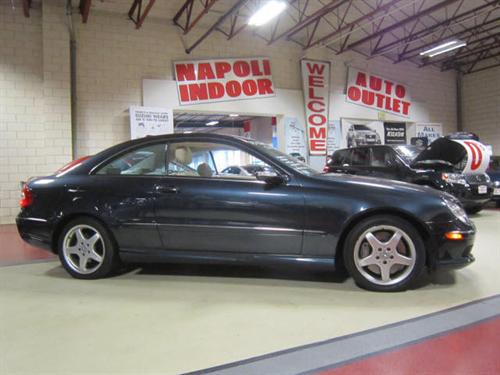 Mercedes-Benz CLK Class 2003 photo 4