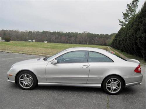 Mercedes-Benz CLK Class 2003 photo 3