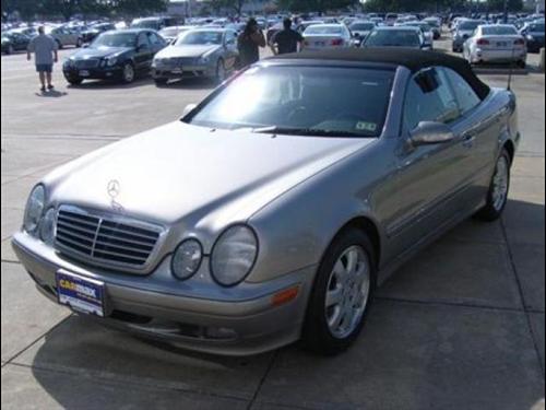 Mercedes-Benz CLK Class 2003 photo 1