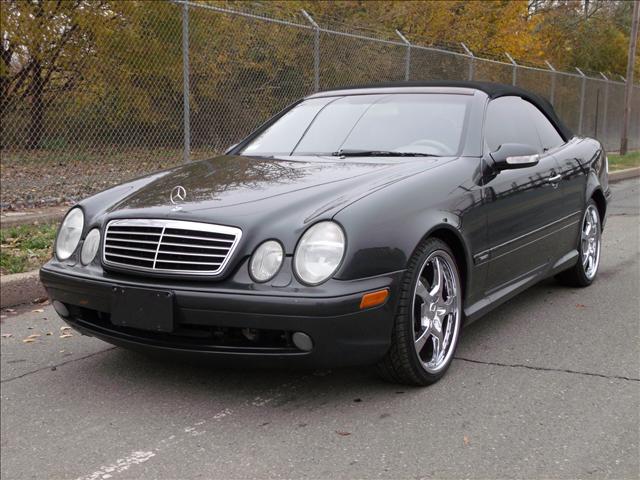 Mercedes-Benz CLK Class E320 4matic Convertible