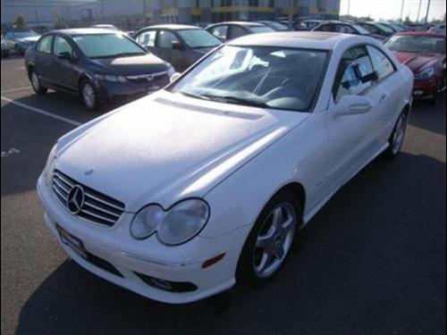 Mercedes-Benz CLK Class 2004 photo 1