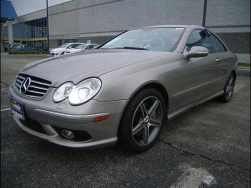 Mercedes-Benz CLK Class 2004 photo 1