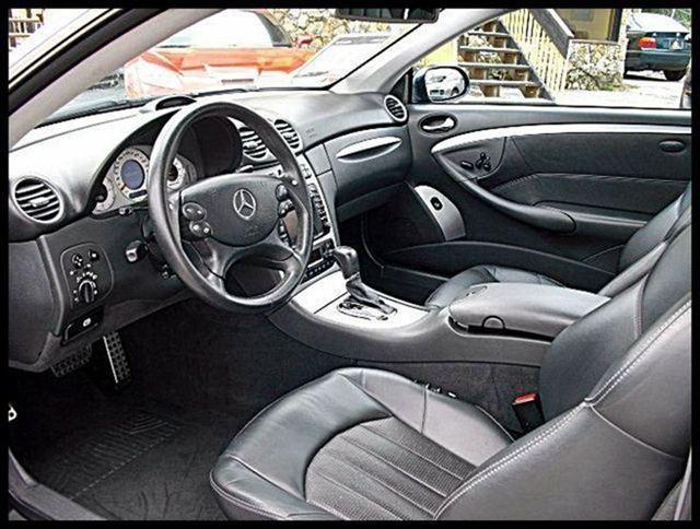 Mercedes-Benz CLK Class 2004 photo 5