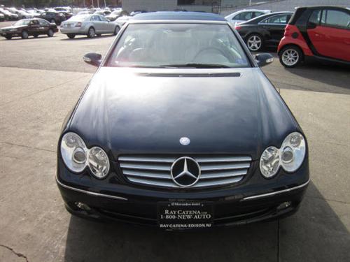 Mercedes-Benz CLK Class 2004 photo 1