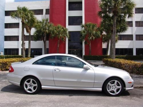 Mercedes-Benz CLK Class 2005 photo 2