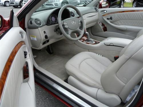 Mercedes-Benz CLK Class 2005 photo 1