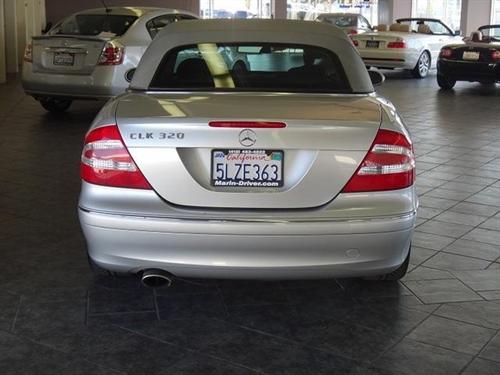 Mercedes-Benz CLK Class 2005 photo 5