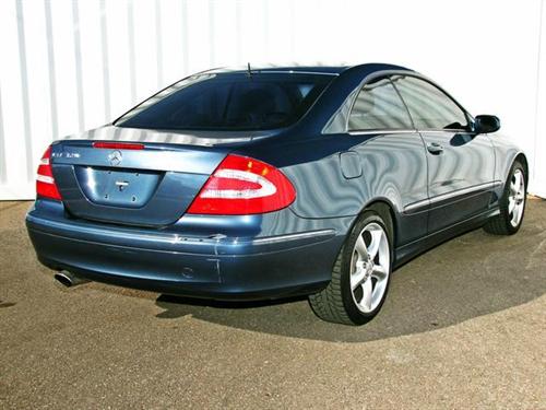 Mercedes-Benz CLK Class 2005 photo 5