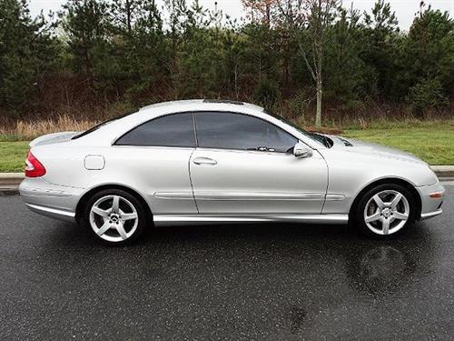 Mercedes-Benz CLK Class 2005 photo 2