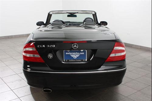 Mercedes-Benz CLK Class 2005 photo 2