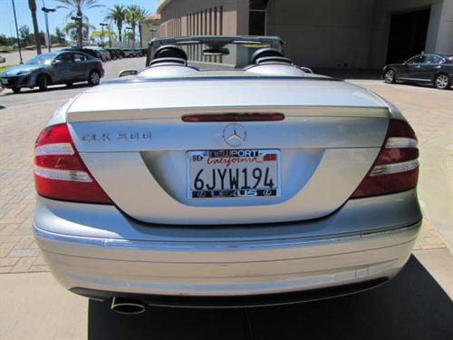 Mercedes-Benz CLK Class 2005 photo 3