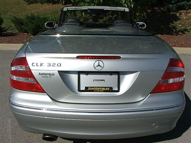 Mercedes-Benz CLK Class 2005 photo 4