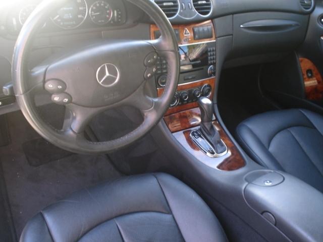 Mercedes-Benz CLK Class 2005 photo 2