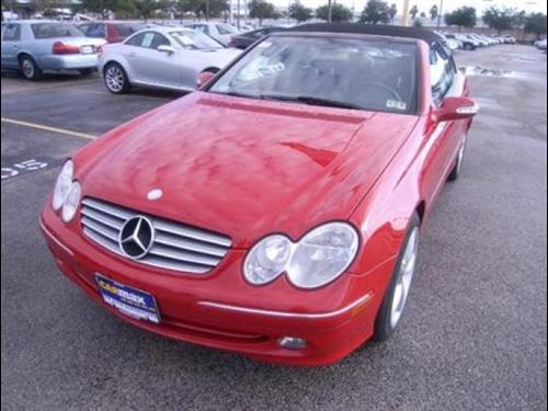 Mercedes-Benz CLK Class 2005 photo 2