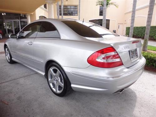 Mercedes-Benz CLK Class 2005 photo 5