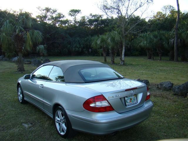 Mercedes-Benz CLK Class 2006 photo 1