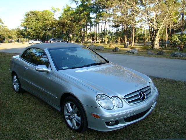 Mercedes-Benz CLK Class 2006 photo 4