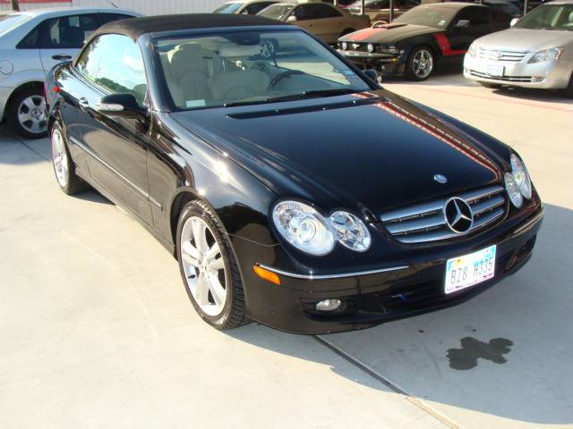 Mercedes-Benz CLK Class 2006 photo 1