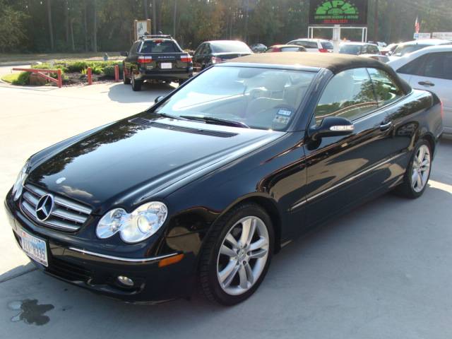 Mercedes-Benz CLK Class 2006 photo 3