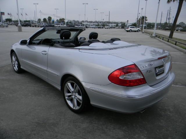 Mercedes-Benz CLK Class 2006 photo 5