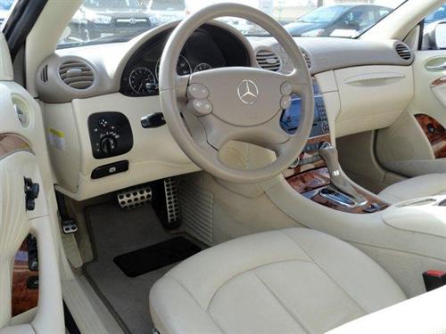 Mercedes-Benz CLK Class 2007 photo 4