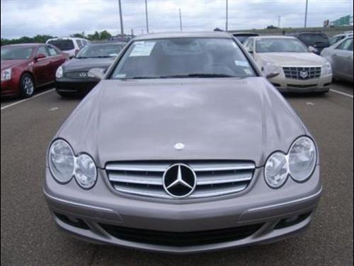 Mercedes-Benz CLK Class 2007 photo 1