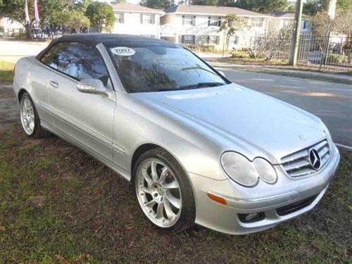 Mercedes-Benz CLK Class 2007 photo 1