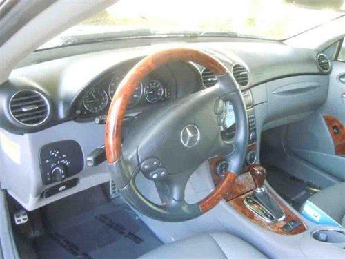 Mercedes-Benz CLK Class 2007 photo 4