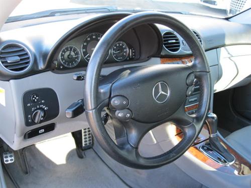 Mercedes-Benz CLK Class 2007 photo 2