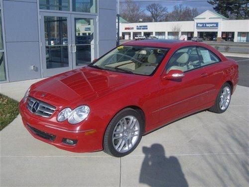 Mercedes-Benz CLK Class 2008 photo 2