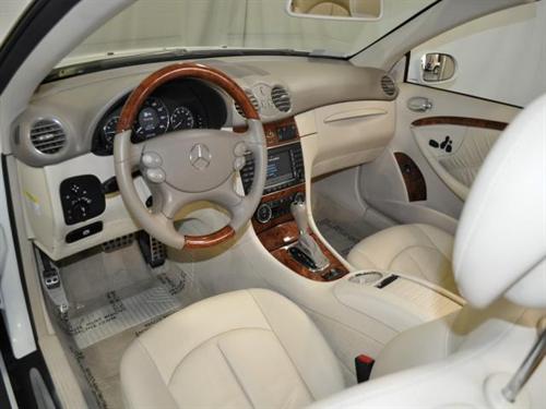 Mercedes-Benz CLK Class 2008 photo 5