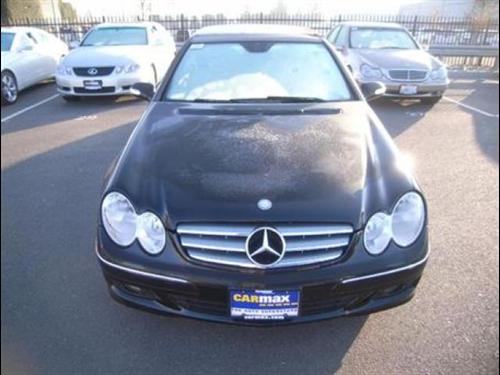 Mercedes-Benz CLK Class 2008 photo 1