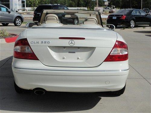 Mercedes-Benz CLK Class 2008 photo 3