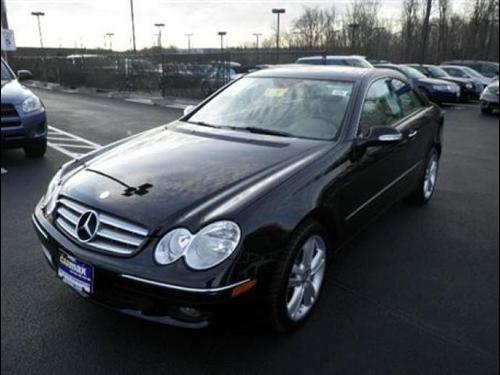 Mercedes-Benz CLK Class 2008 photo 2