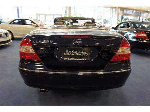 Mercedes-Benz CLK Class 2008 photo 4