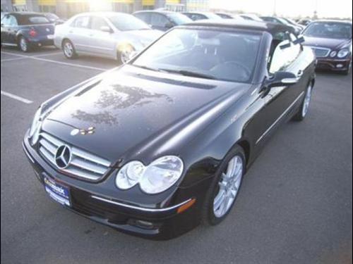 Mercedes-Benz CLK Class 2008 photo 2