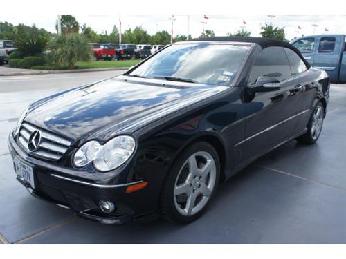 Mercedes-Benz CLK Class 2008 photo 2