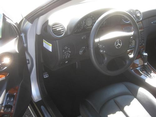 Mercedes-Benz CLK Class 2008 photo 3