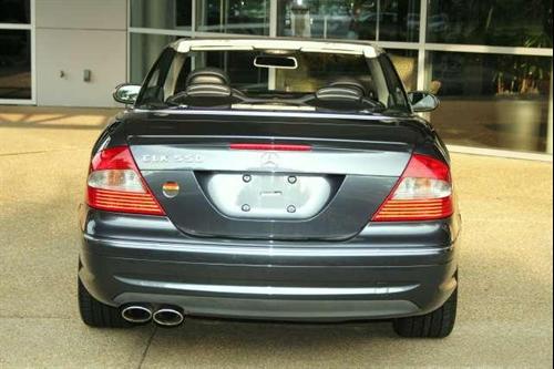 Mercedes-Benz CLK Class 2008 photo 2