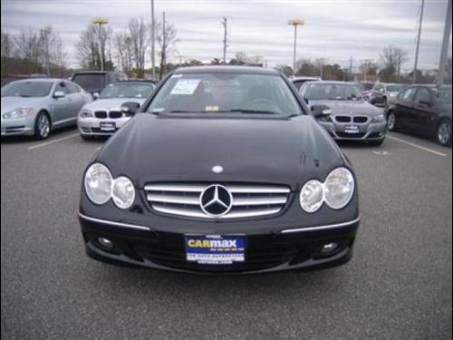 Mercedes-Benz CLK Class 2008 photo 1