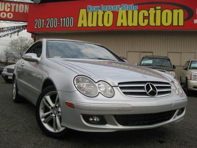 Mercedes-Benz CLK Class 2008 photo 1