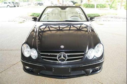 Mercedes-Benz CLK Class 2008 photo 1