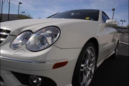 Mercedes-Benz CLK Class 2008 photo 2