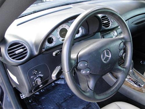 Mercedes-Benz CLK Class 2008 photo 2