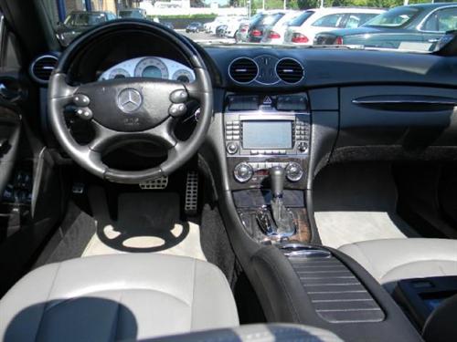 Mercedes-Benz CLK Class 2008 photo 3