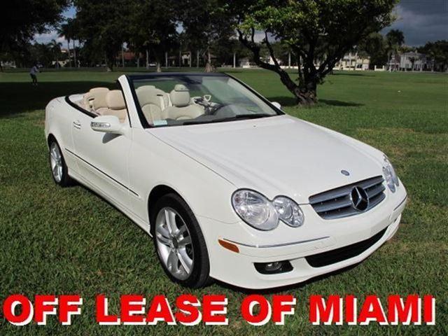 Mercedes-Benz CLK Class 2008 photo 1