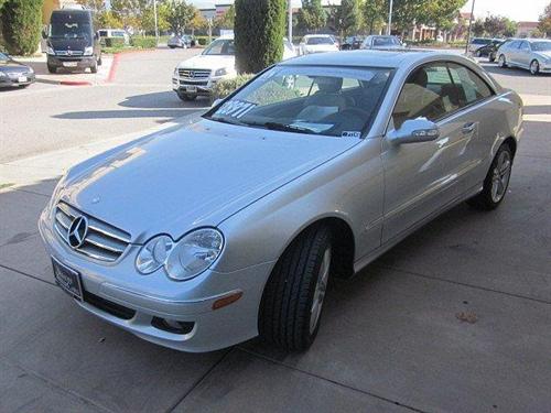 Mercedes-Benz CLK Class 2008 photo 4